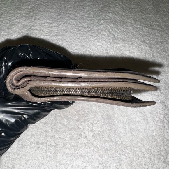 Bottega Veneta Intrecciato leather bifold wallet, Unisex. - Picture 11 of 14